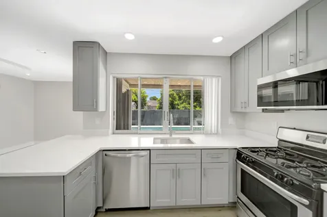 2545 NW 105th Lane Sunrise FL 33322