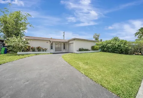 2545 NW 105th Lane Sunrise FL 33322