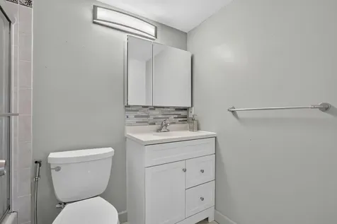 127 Chatham F West Palm Beach FL 33417