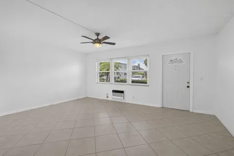 127 Chatham F West Palm Beach FL 33417