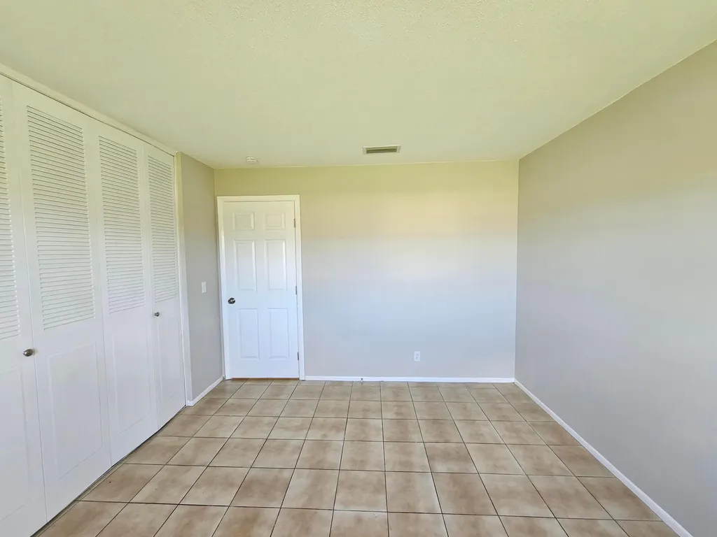 2966 Ashley Drive E West Palm Beach FL 33415