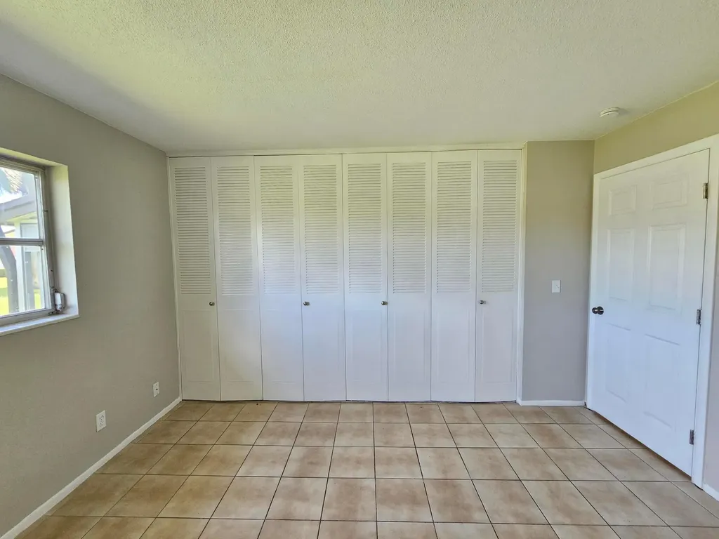 2966 Ashley Drive E West Palm Beach FL 33415