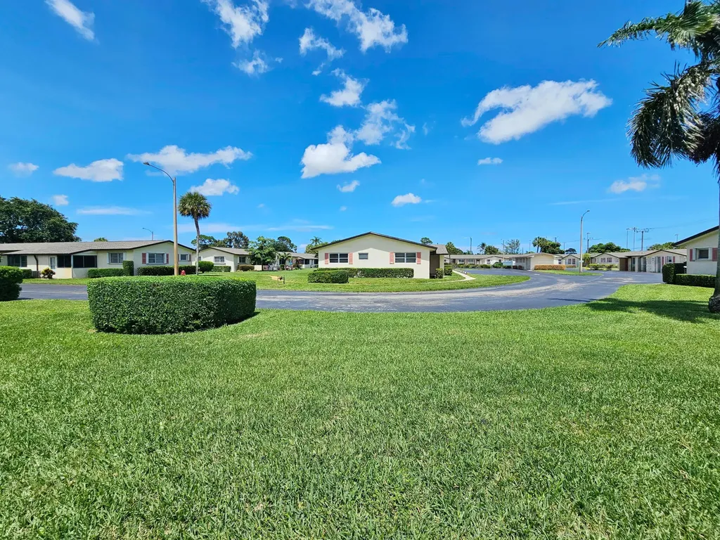 2966 Ashley Drive E West Palm Beach FL 33415