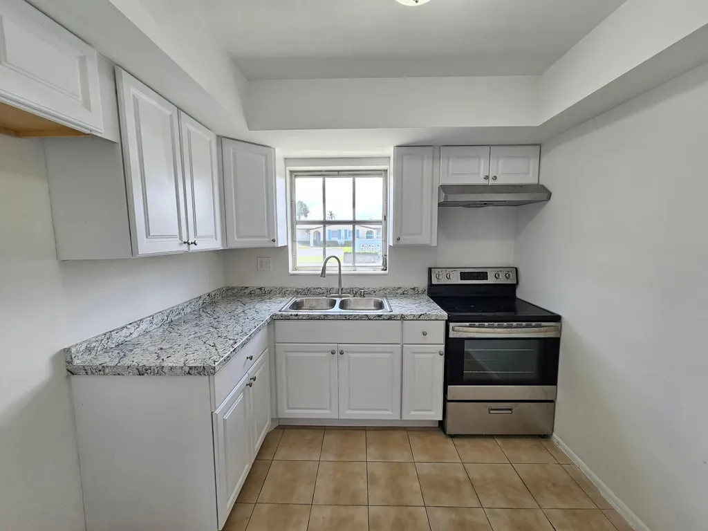 2966 Ashley Drive E West Palm Beach FL 33415