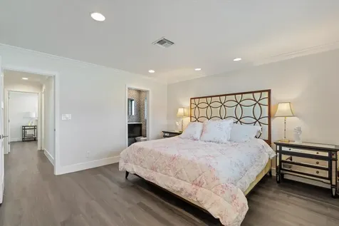 4410 NE 24th Avenue Lighthouse Point FL 33064