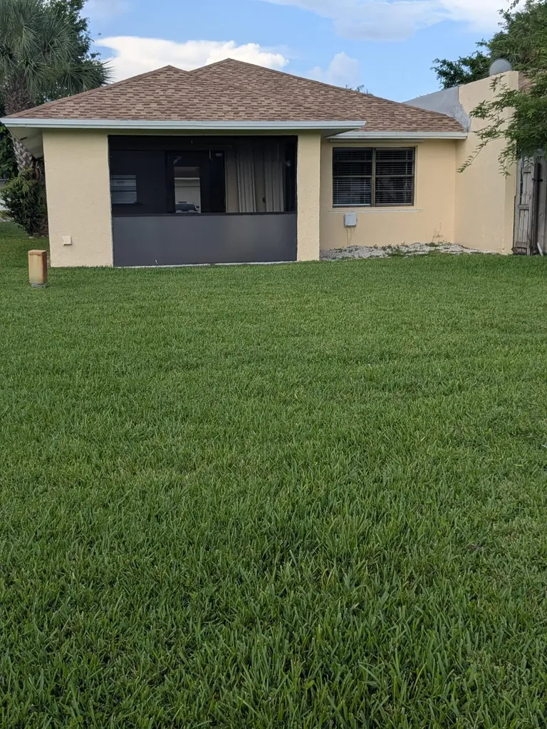 4949 Regina Court West Palm Beach FL 33415