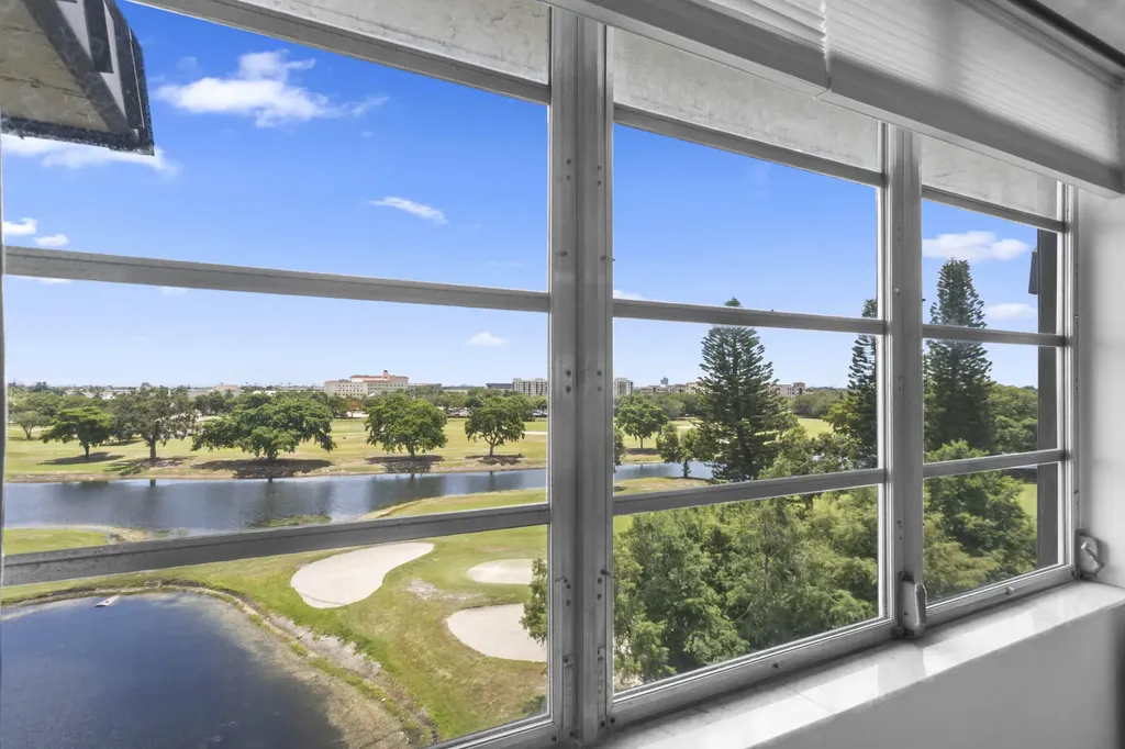 3150 W Rolling Hills Circle Davie FL 33328