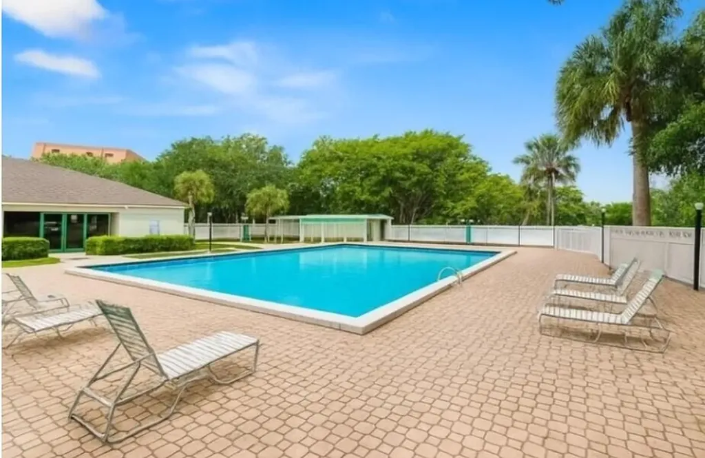 3150 W Rolling Hills Circle Davie FL 33328