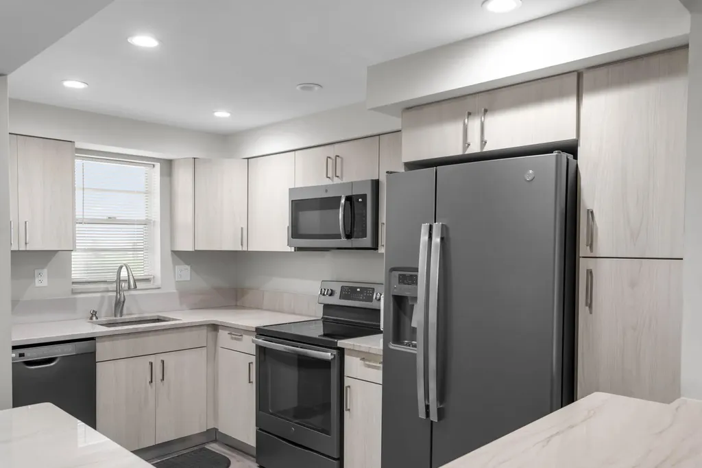 3150 W Rolling Hills Circle Davie FL 33328