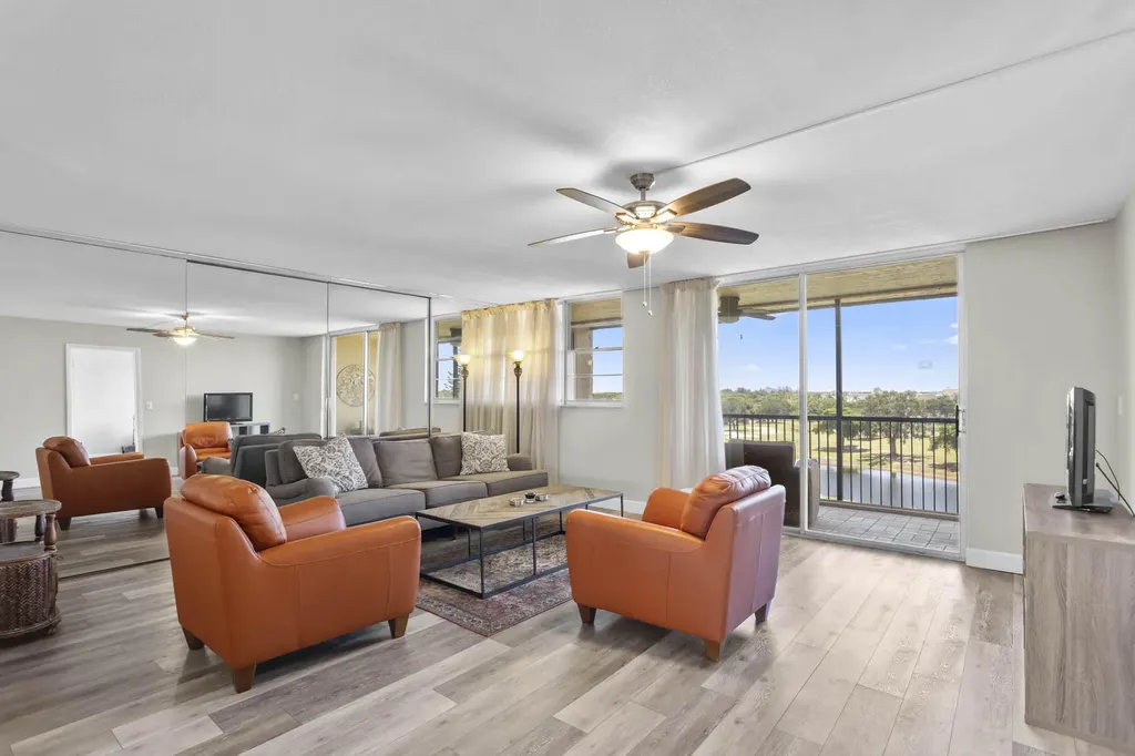 3150 W Rolling Hills Circle Davie FL 33328