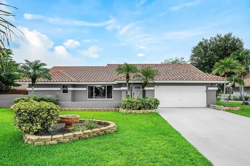 5781 Laurel Green Circle Boynton Beach FL 33437
