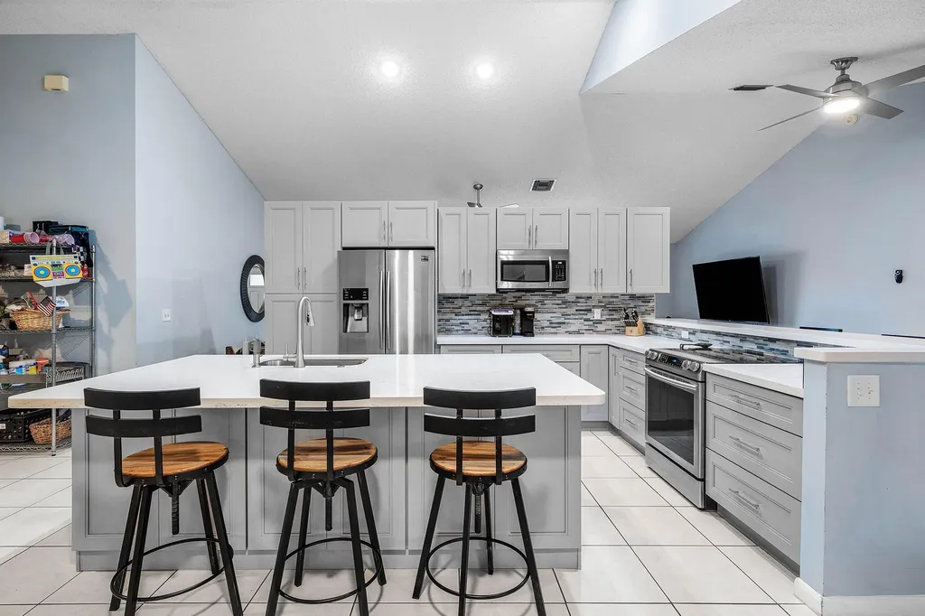 5781 Laurel Green Circle Boynton Beach FL 33437