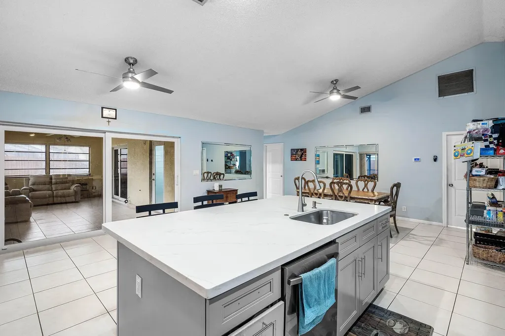 5781 Laurel Green Circle Boynton Beach FL 33437