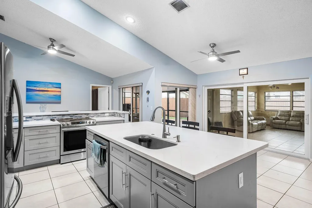 5781 Laurel Green Circle Boynton Beach FL 33437