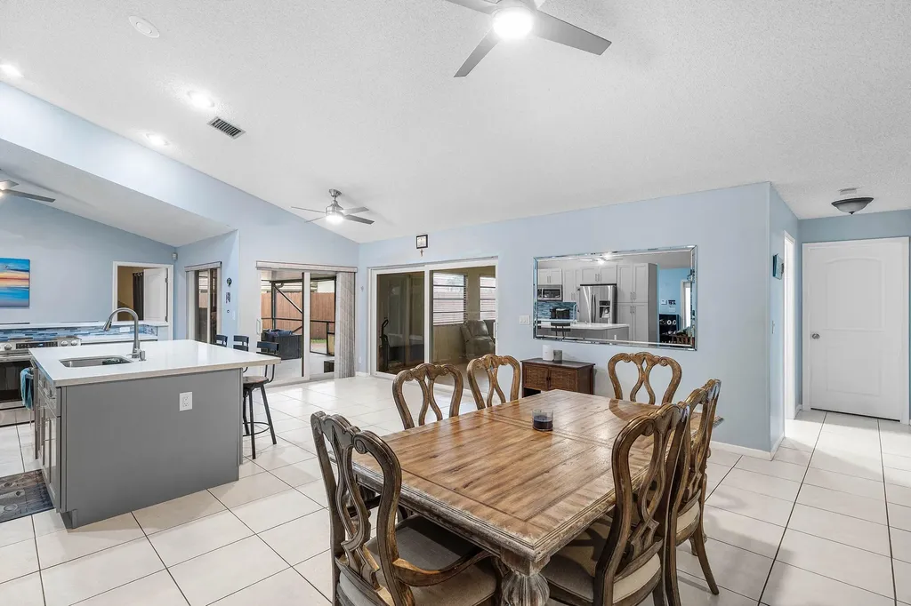 5781 Laurel Green Circle Boynton Beach FL 33437