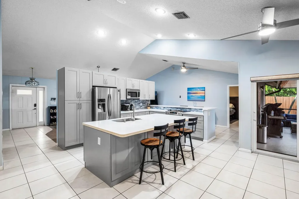 5781 Laurel Green Circle Boynton Beach FL 33437