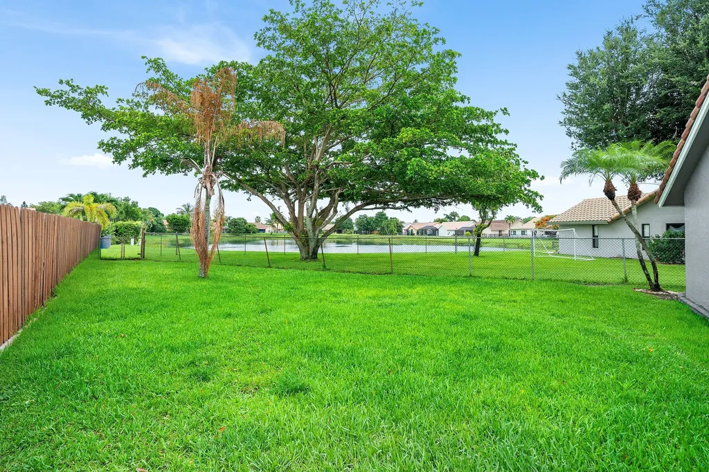 5781 Laurel Green Circle Boynton Beach FL 33437