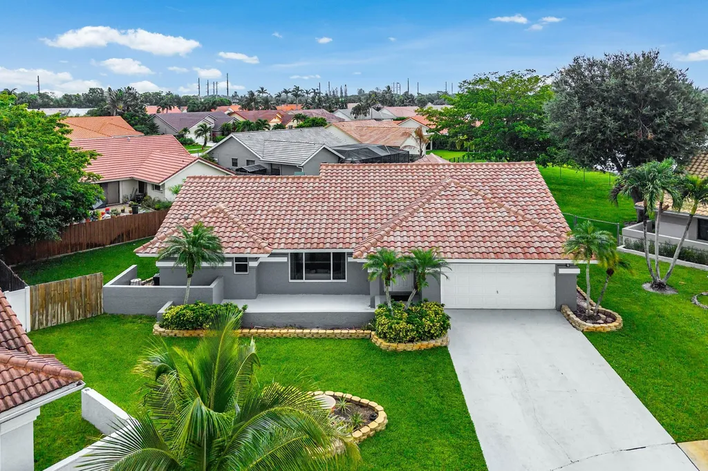 5781 Laurel Green Circle Boynton Beach FL 33437