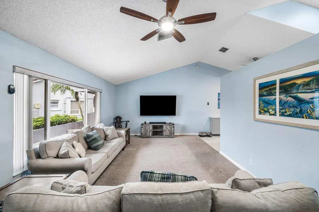 5781 Laurel Green Circle Boynton Beach FL 33437