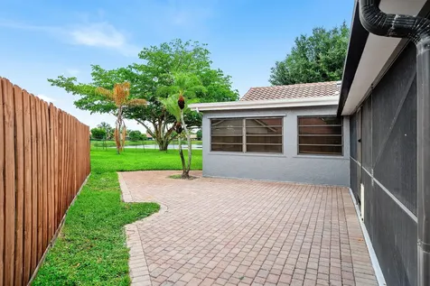 5781 Laurel Green Circle Boynton Beach FL 33437