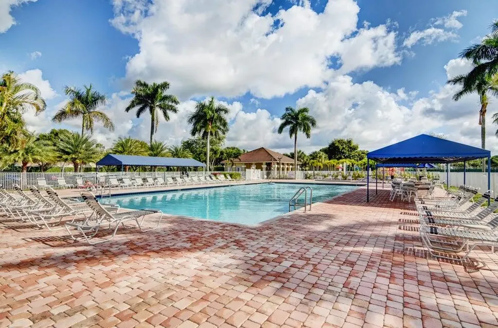 18970 Cloud Lake Circle Boca Raton FL 33496