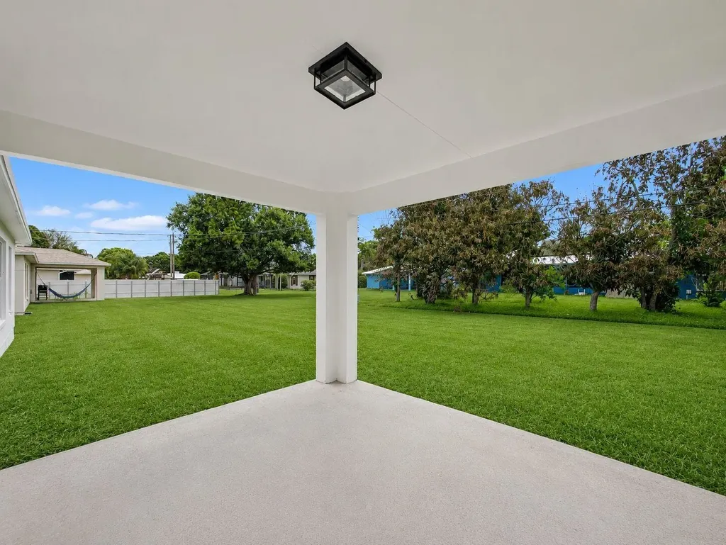719 SW Broadview Street Port St Lucie FL 34983