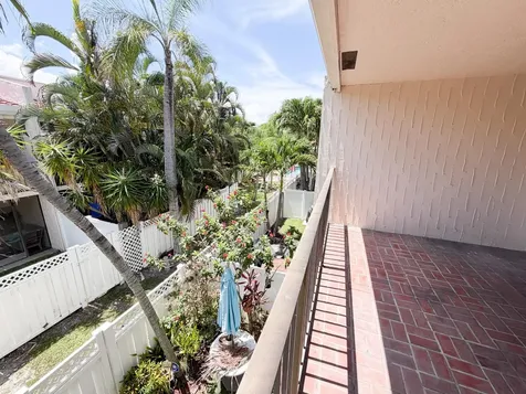 241 SE 11th Avenue Pompano Beach FL 33060