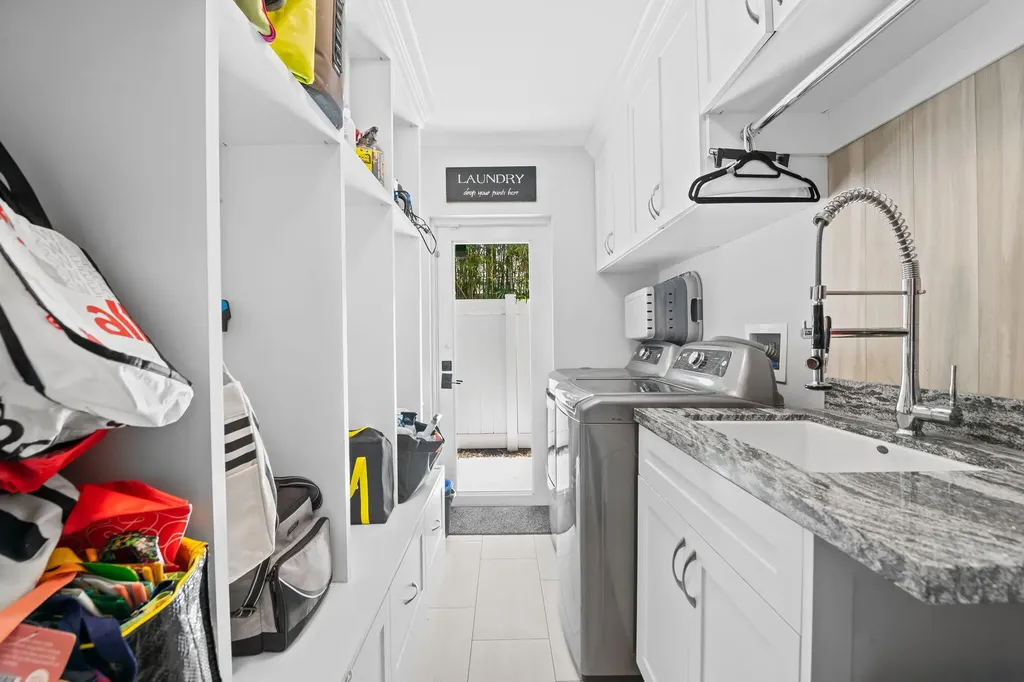 3051 NE 46th Street Fort Lauderdale FL 33308