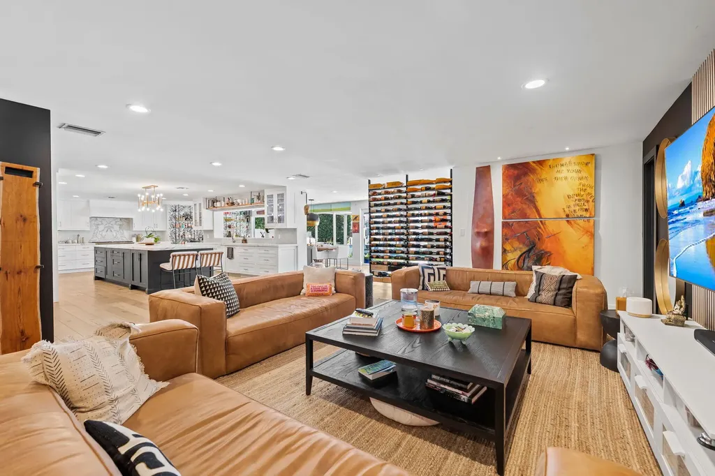 3051 NE 46th Street Fort Lauderdale FL 33308