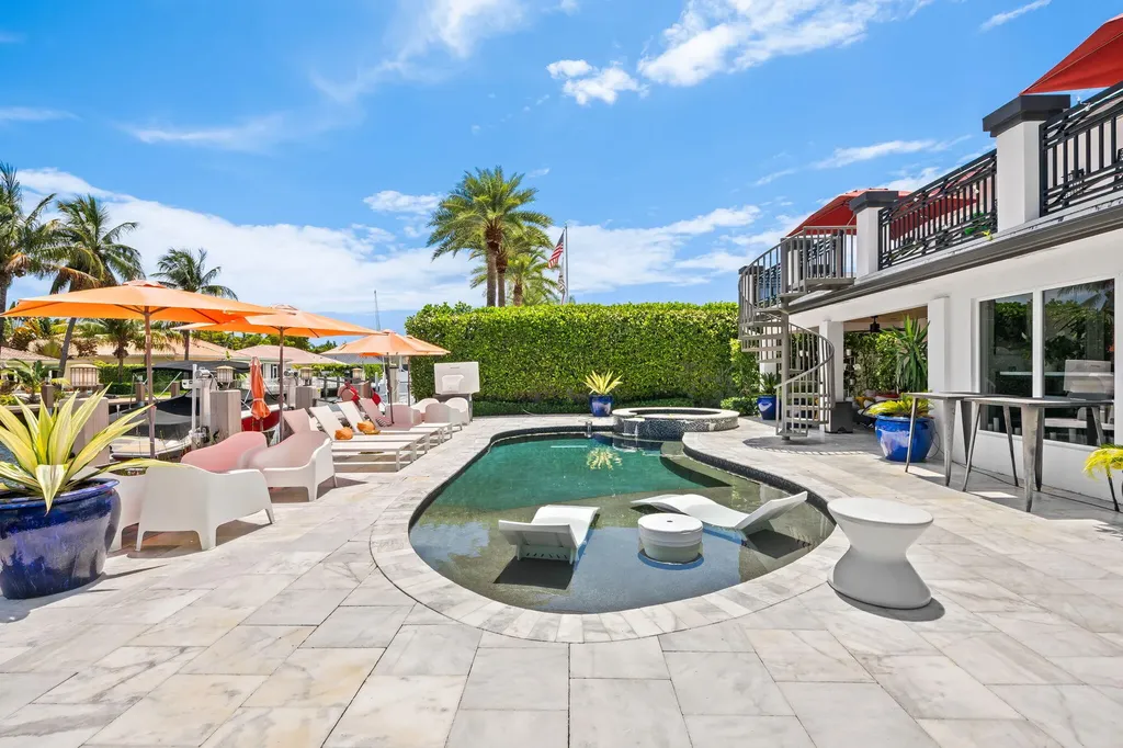 3051 NE 46th Street Fort Lauderdale FL 33308