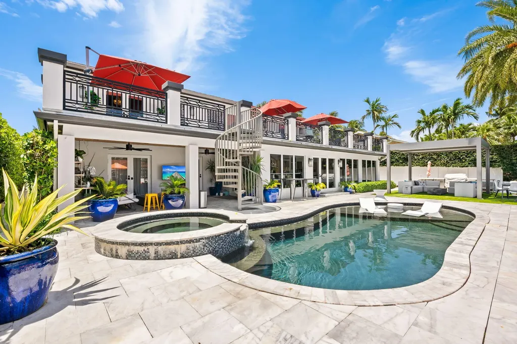 3051 NE 46th Street Fort Lauderdale FL 33308