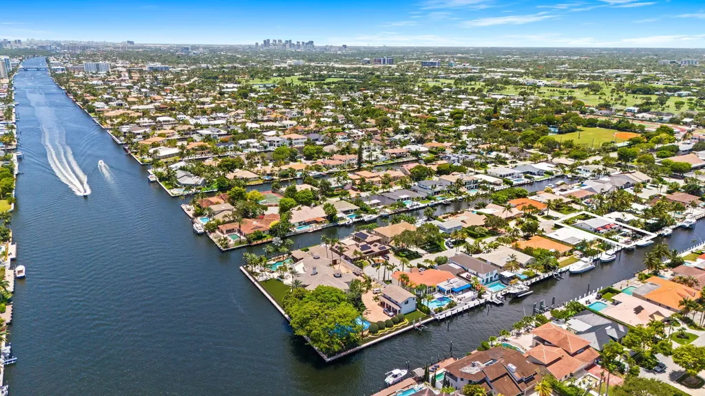 3051 NE 46th Street Fort Lauderdale FL 33308