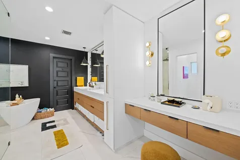 3051 NE 46th Street Fort Lauderdale FL 33308