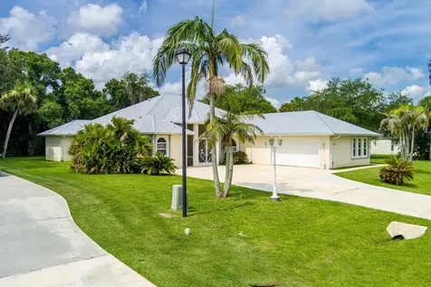 2305 Winding Creek Lane Fort Pierce FL 34981