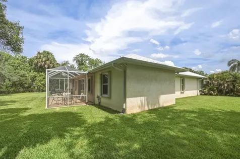2305 Winding Creek Lane Fort Pierce FL 34981