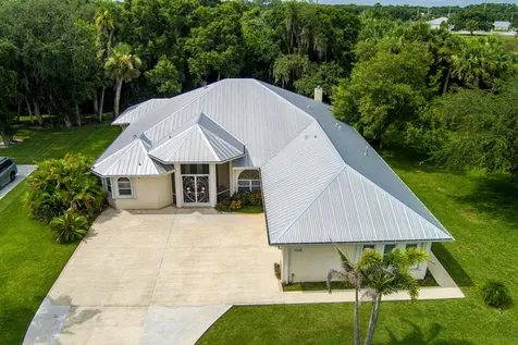 2305 Winding Creek Lane Fort Pierce FL 34981