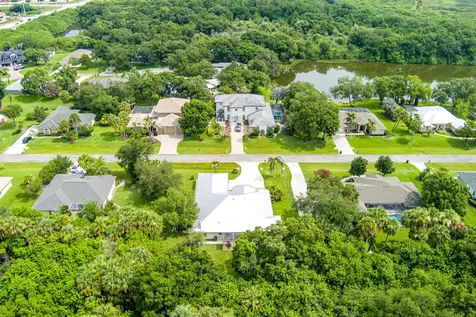 2305 Winding Creek Lane Fort Pierce FL 34981