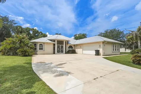 2305 Winding Creek Lane Fort Pierce FL 34981
