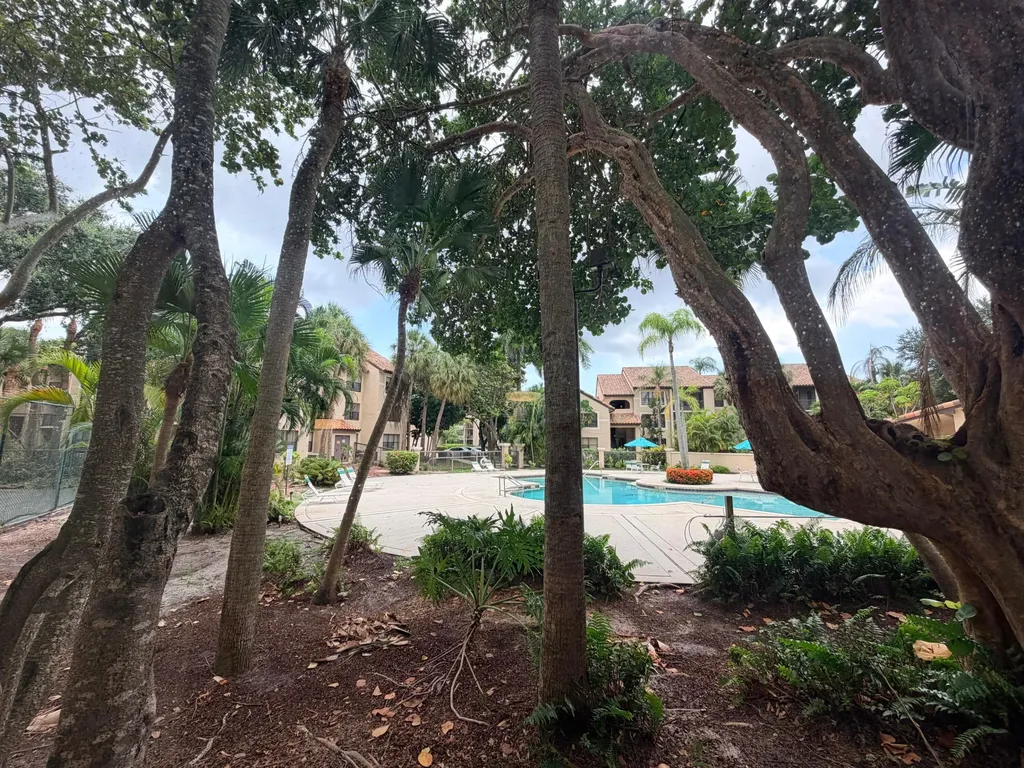 4501 W Mcnab Road Pompano Beach FL 33069