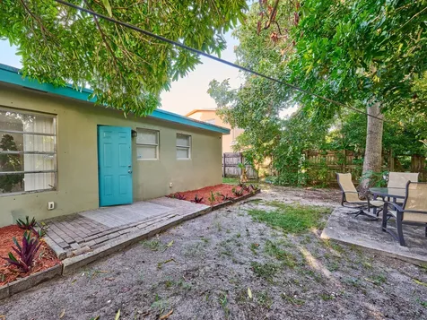 3515 NW 40th Street Lauderdale Lakes FL 33309