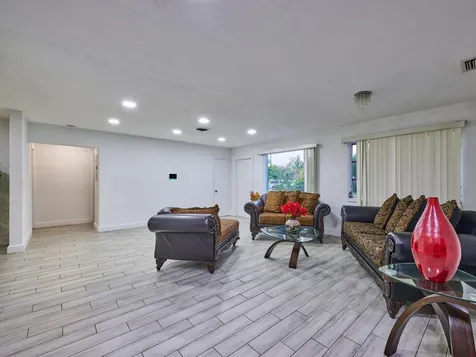 3515 NW 40th Street Lauderdale Lakes FL 33309