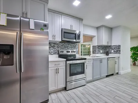 3515 NW 40th Street Lauderdale Lakes FL 33309