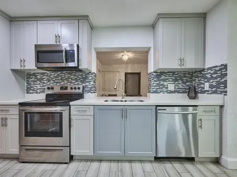 3515 NW 40th Street Lauderdale Lakes FL 33309
