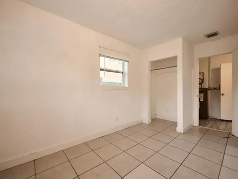 3515 NW 40th Street Lauderdale Lakes FL 33309