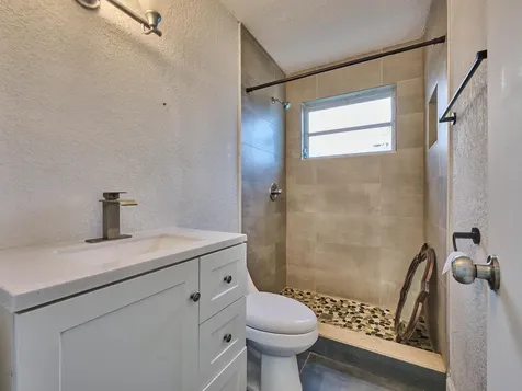 3515 NW 40th Street Lauderdale Lakes FL 33309