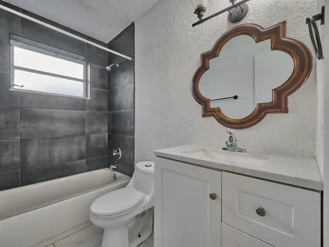 3515 NW 40th Street Lauderdale Lakes FL 33309