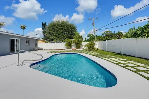 6091 Fair Green Road West Palm Beach FL 33417