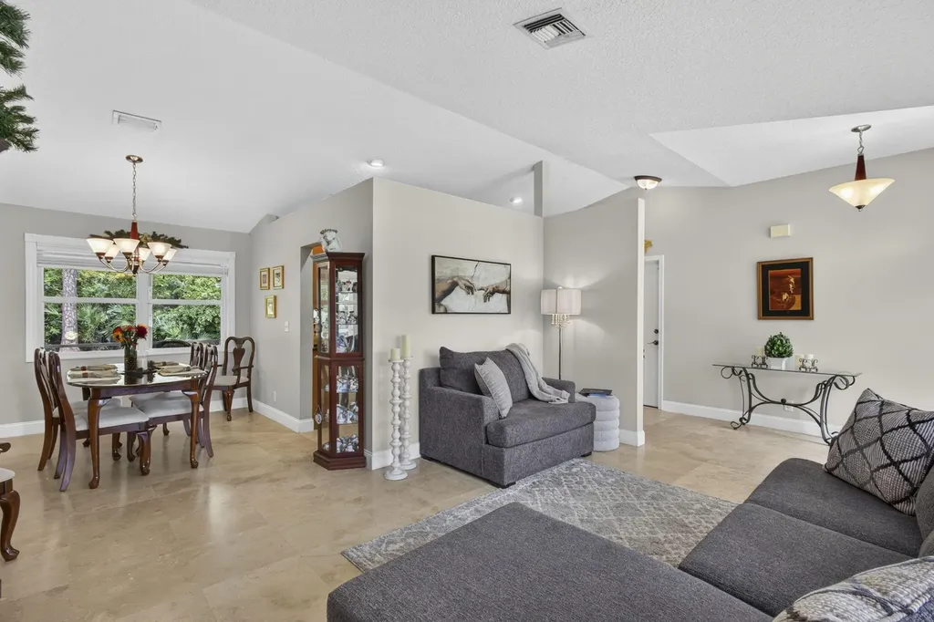 14881 68th Street N Loxahatchee FL 33470
