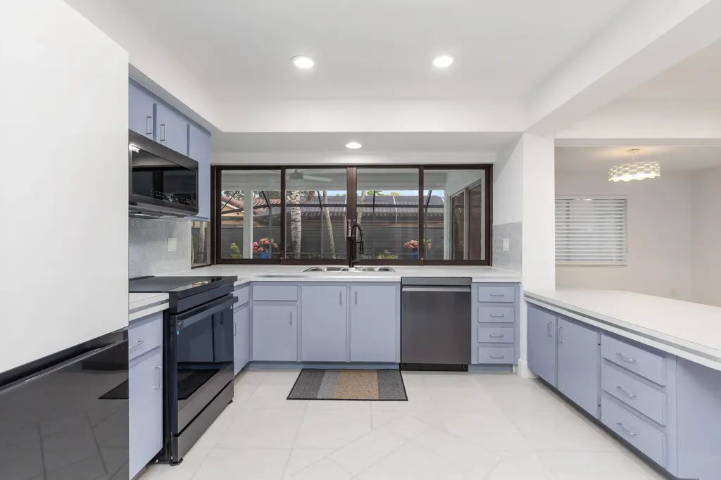 10506 NW 7th Court Plantation FL 33324