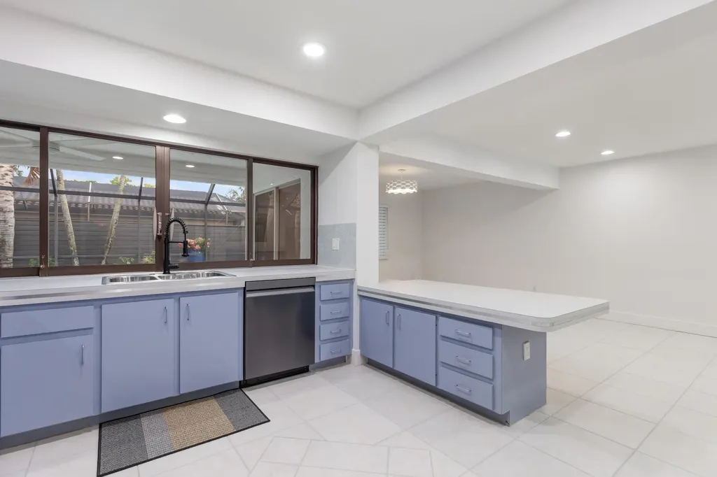 10506 NW 7th Court Plantation FL 33324